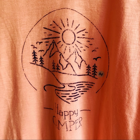 G.H. Bass & Co. Tops - Happy Camper 🌞 Cotton Top Mountain Scene